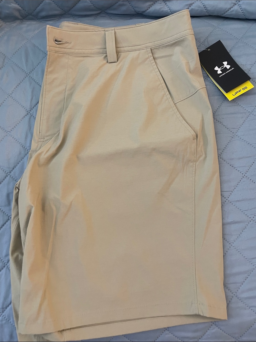 Under Armour Men’s Tan Hybrid Performance Shorts  36 inch waist